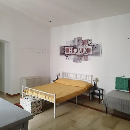 Roomix 112 Affittacamere *